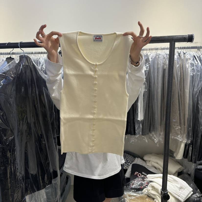 OUTFIT東大門實拍女裝新款時尚推薦25春夏熱賣職業真品馬甲OUTFIT馬甲