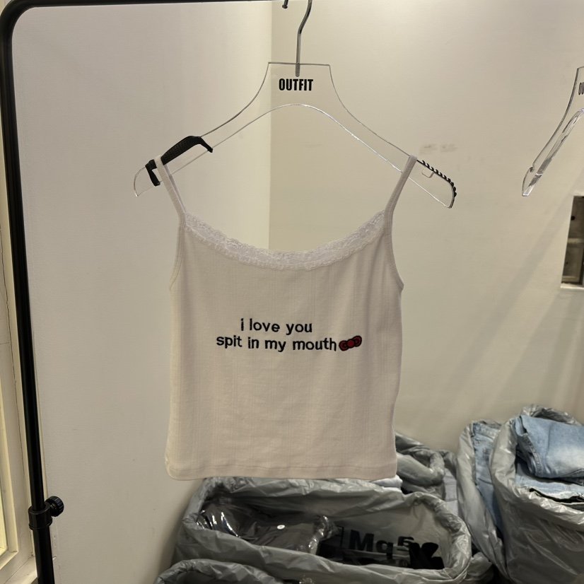 OUTFIT東大門實拍女裝新款人氣職業真品推薦休閑時尚吊帶背心OUTFIT吊帶/背心
