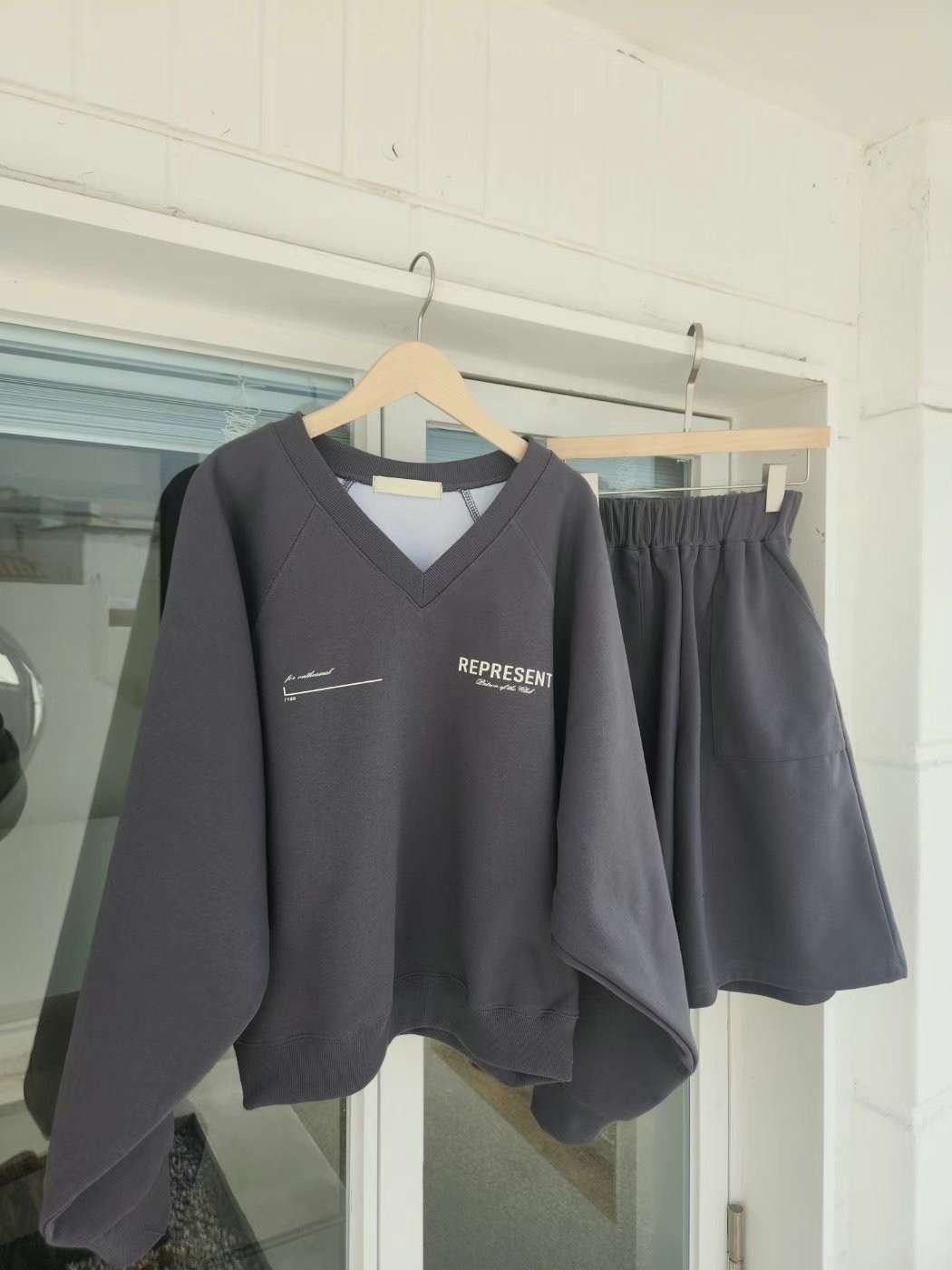 There’s韓國代購女裝新品推薦真品熱賣職業休閑時尚25春夏套裝There’s套裝