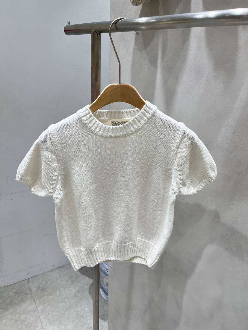 EVERCOMMERCE METICULOUSLY DESIGNED韓國㊣直郵東大門代購女裝新品熱賣針織衫EVERCOMMERCE METICULOUSLY DESIGNED針織衫