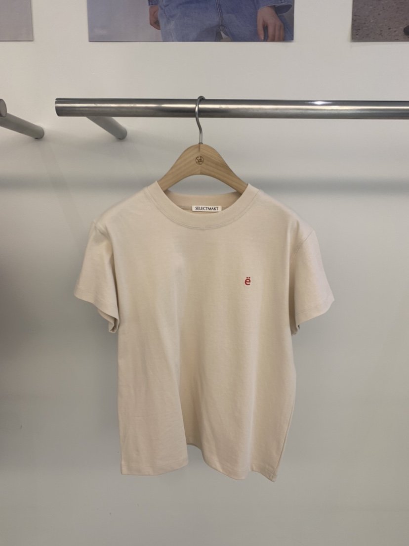 SELECT MARKET韓國直郵㊣東大門實拍女裝新品熱賣人氣T恤刺繡SELECT MARKETT恤