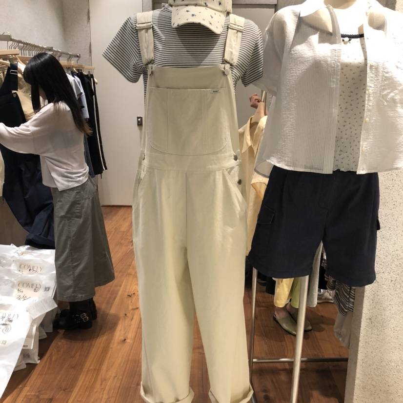 COMELY韓國直郵㊣女裝新品推薦時尚人氣熱賣25春夏休閑背帶褲COMELY背帶褲