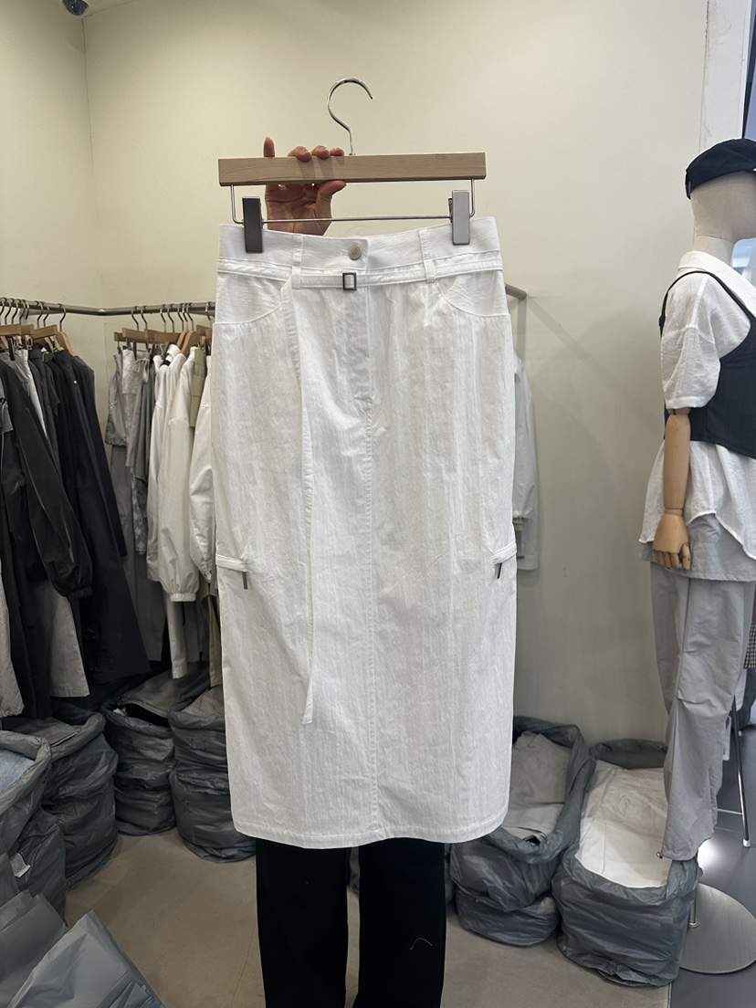 MONDAYMORING韓國直郵㊣女裝新品25春夏人氣熱賣推薦休閑長裙MONDAYMORING長裙