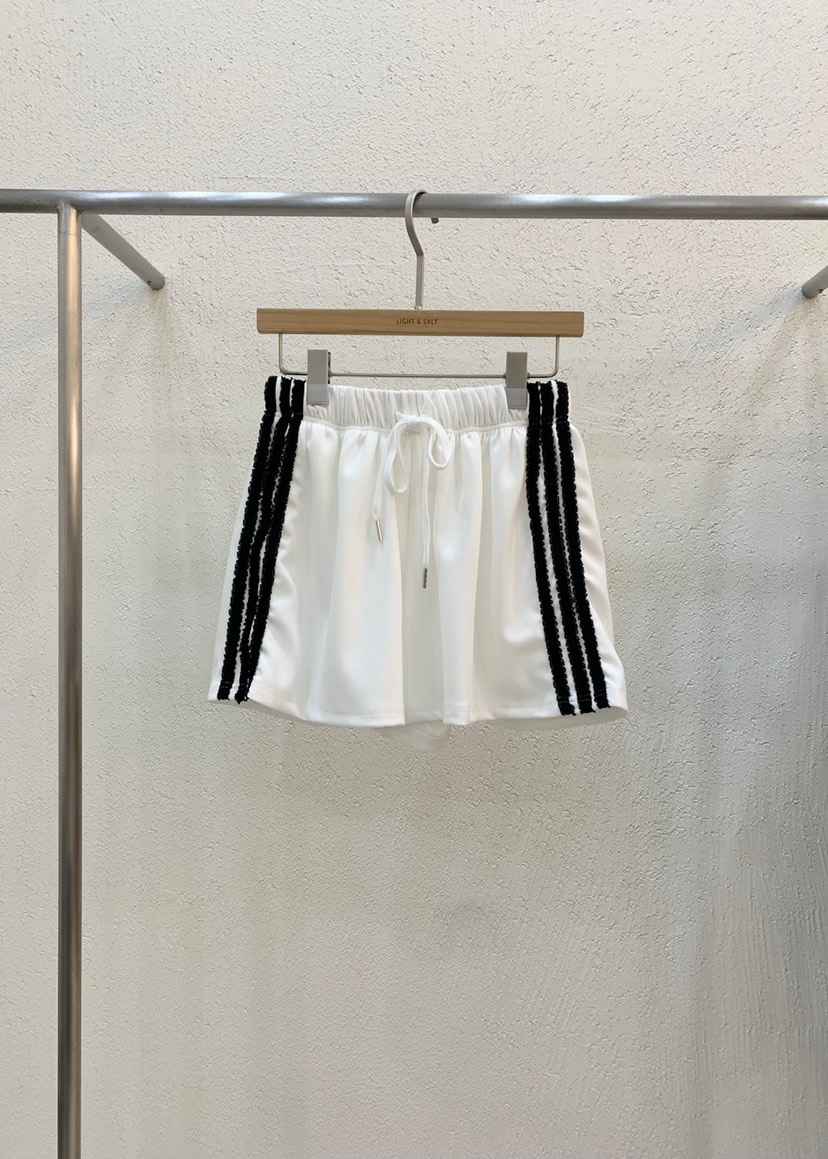LIGHT AND SALT韓國直郵㊣東大門實拍女裝新款25春夏短褲LIGHT AND SALT短褲