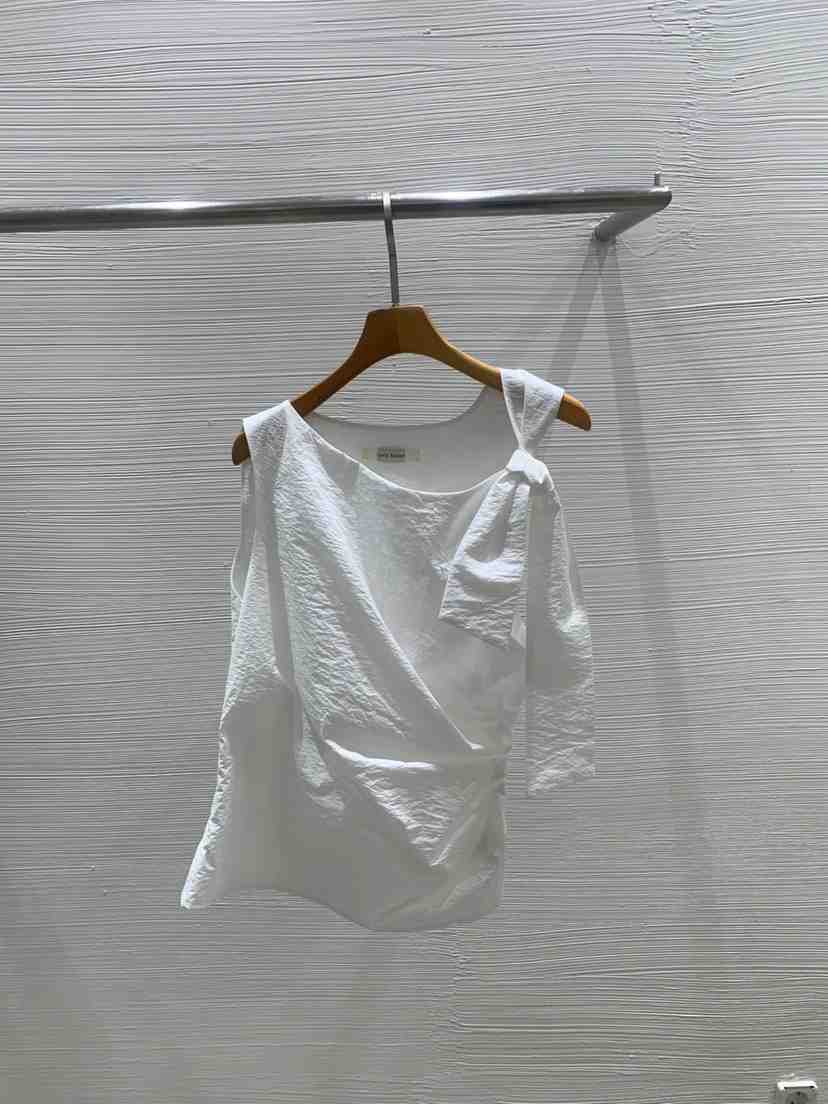 LUCY SALON韓國直郵㊣女裝新品人氣時尚熱賣25春夏吊帶背心LUCY SALON吊帶/背心