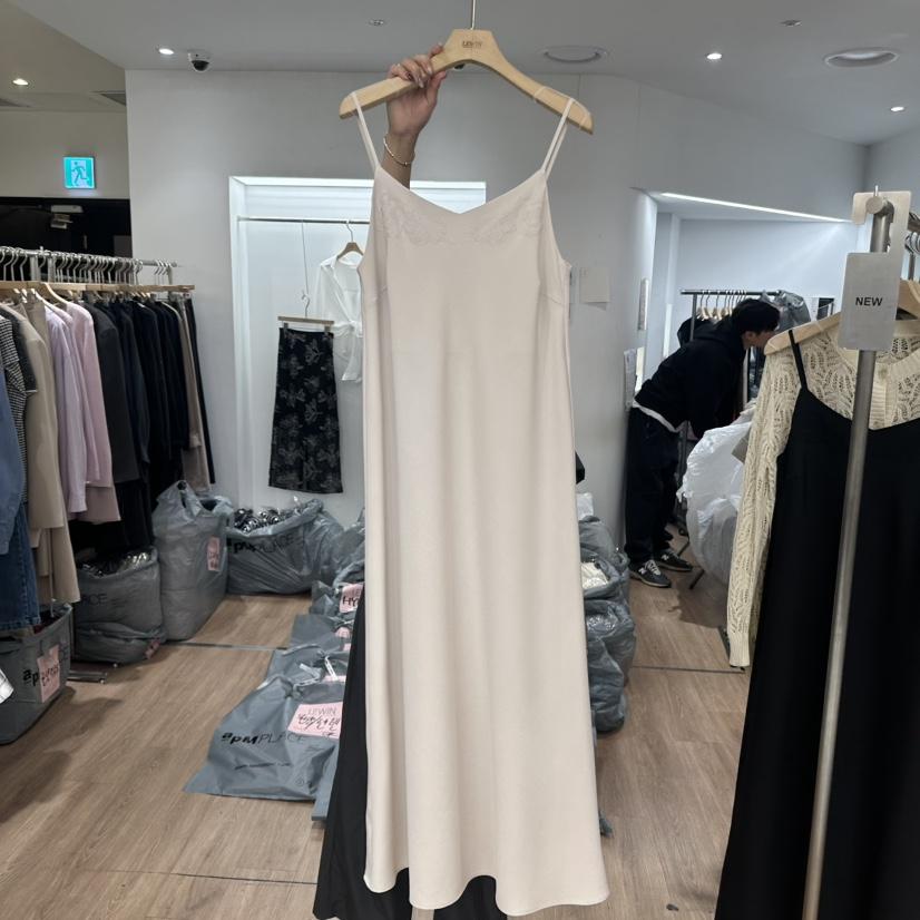 LEWIN韓國直郵㊣女裝新品人氣休閑25春夏推薦熱賣連衣裙刺繡LEWIN連衣裙