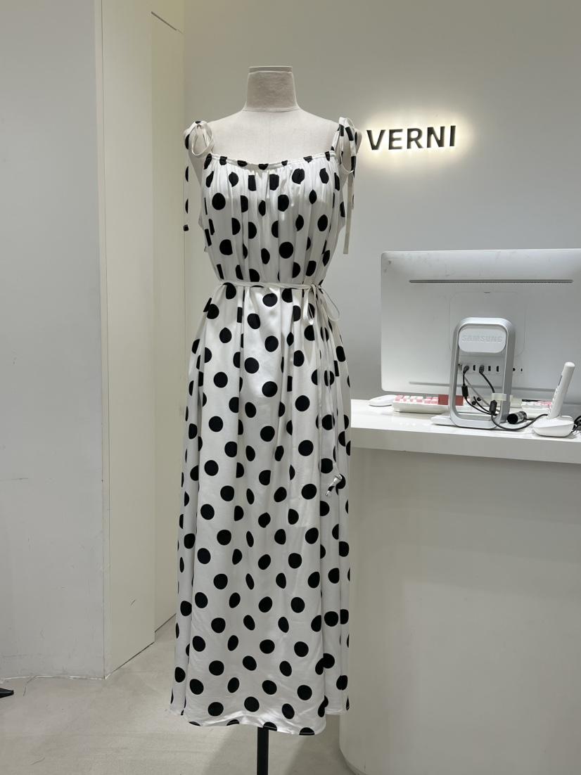 VERNI直郵韓國代購㊣女裝新品時尚熱賣推薦25春夏連衣裙含腰繩VERNI連衣裙