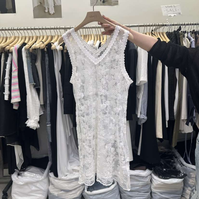 VIVEL韓國直郵㊣東大門實拍女裝新品推薦時尚休閑連衣裙刺繡VIVEL連衣裙