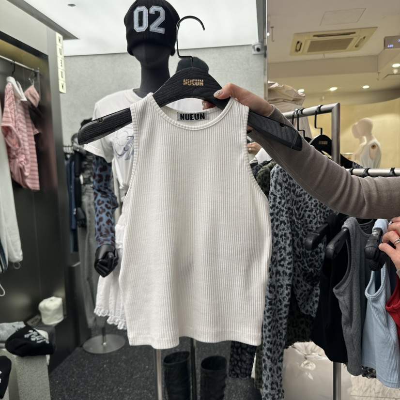 NUEUN東大門實拍女裝新品推薦真品人氣時尚職業熱賣吊帶背心NUEUN/SEEOT吊帶/背心