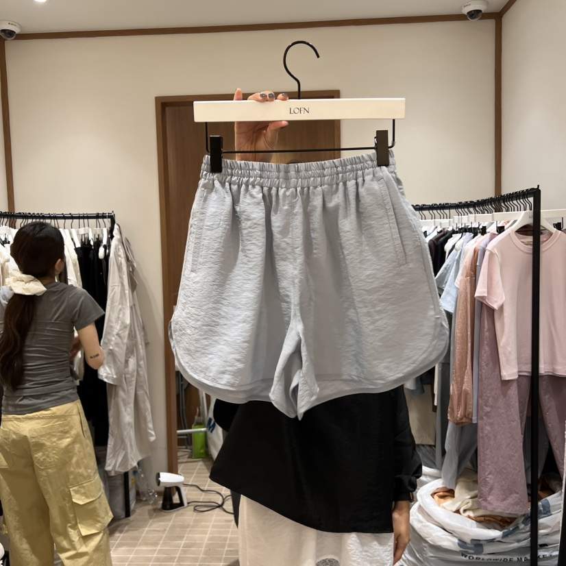 LOFN東大門實拍女裝新品25春夏時尚人氣熱賣職業推薦休閑短褲LOFN短褲