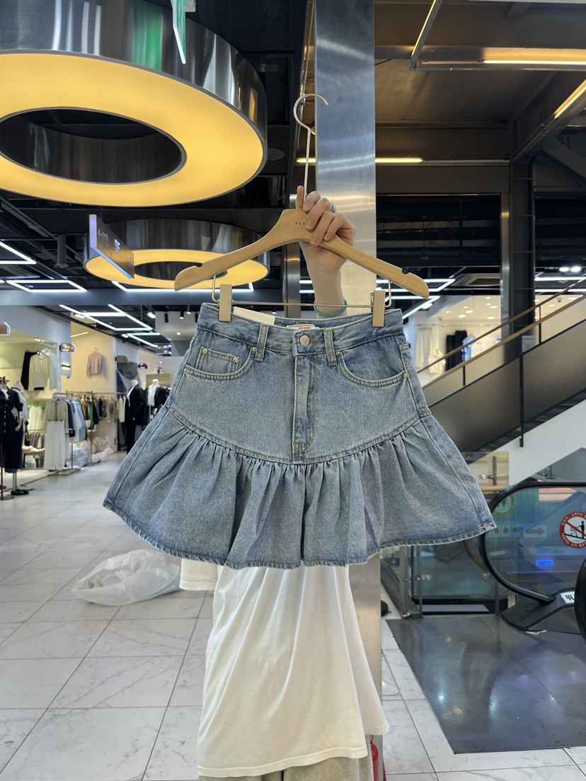 PLUM-q韓國直郵㊣東大門實拍女裝新品熱賣人氣推薦休閑短裙PLUM短裙