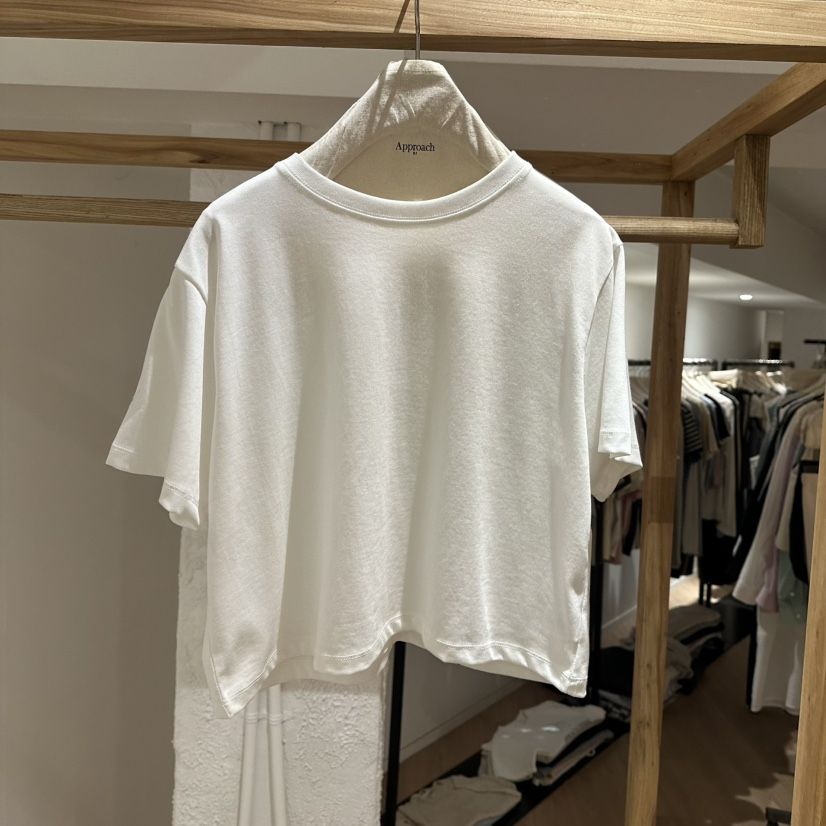 APPROACH0.1韓國直郵㊣東大門實拍女裝新品人氣推薦T恤刺繡APPROACH0.1T恤