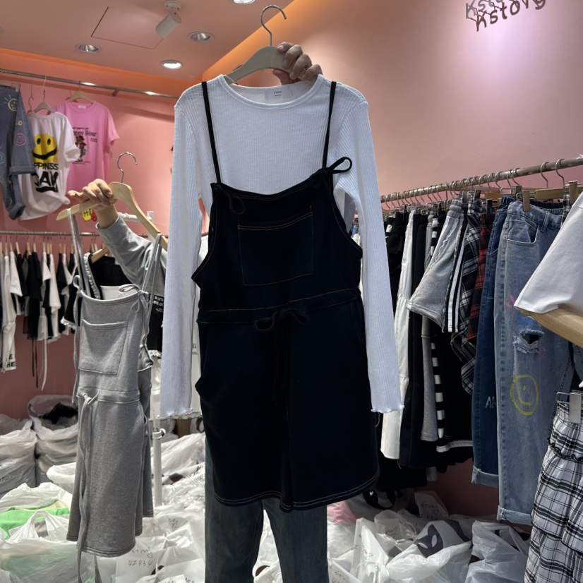 K STORY韓國㊣直郵東大門代購女裝新品人氣背帶褲不含內搭K STORY背帶褲