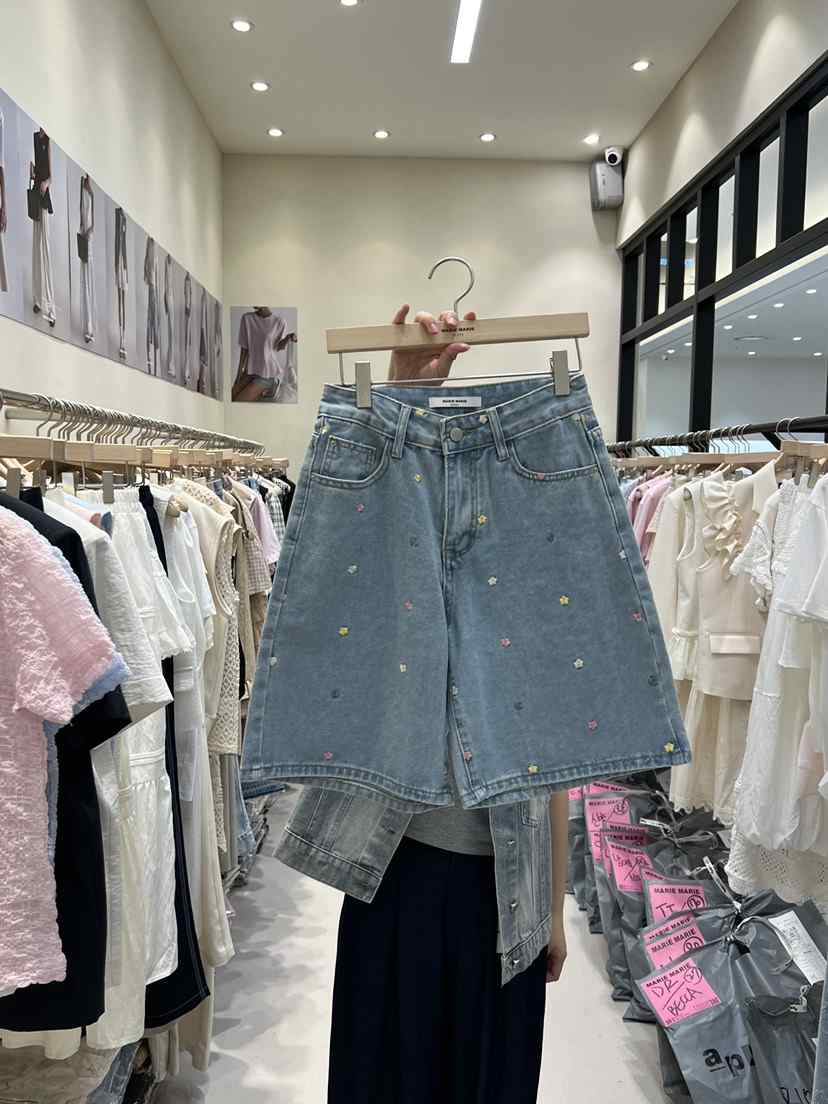 MARIE MARIE韓國直郵㊣女裝新品推薦休閑時尚人氣短褲刺繡MARIE MARIE短褲