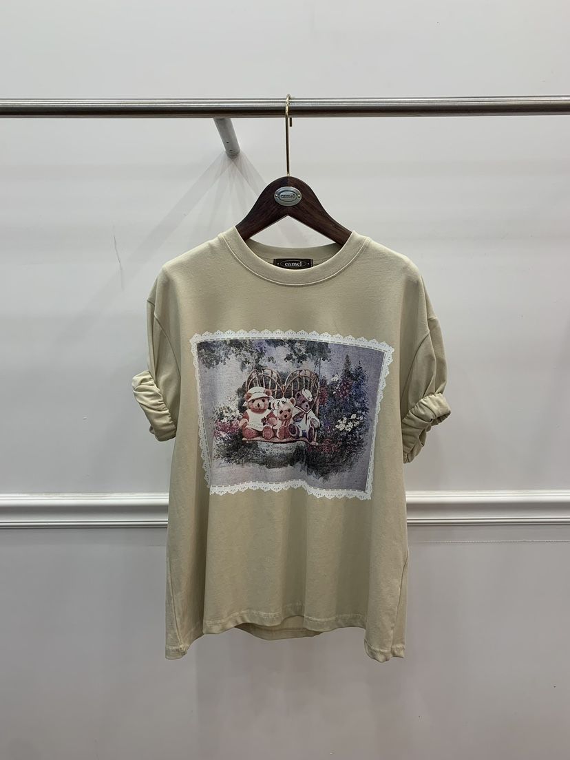 CAMEL-P（此品牌名稱會遭售假投訴，建議淘寶店鋪商品名稱中不要使用）韓國直郵㊣東大門實拍女裝新品人氣T恤Came_l 家T恤