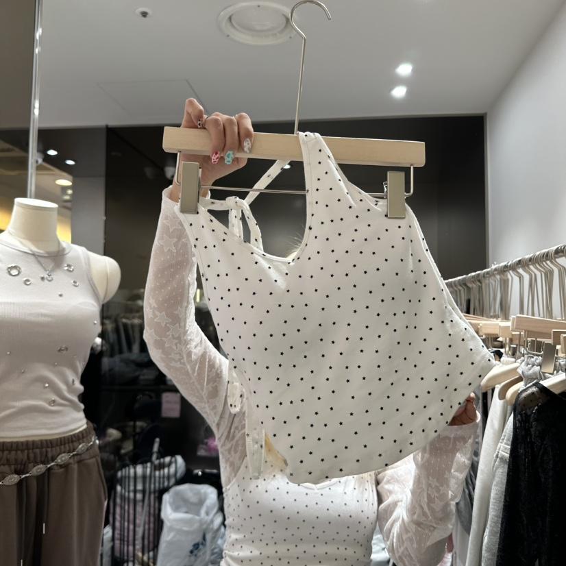 OUR MINUTE韓國直郵㊣女裝新款人氣推薦休閑時尚熱賣吊帶背心OUR MINUTE吊帶/背心