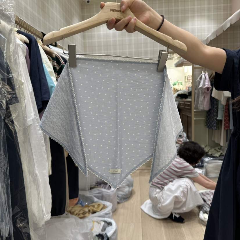 OURMOMENT直郵韓國代購㊣女裝新品25春夏人氣推薦時尚圍巾披肩OURMOMENT圍巾/披肩