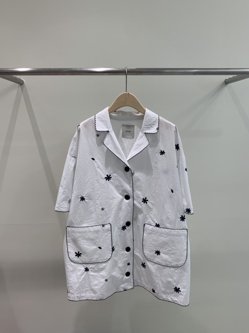 ZITTEN韓國代購女裝新品真品熱賣人氣時尚職業25春夏襯衫蕾絲衫ZITTEN襯衫/蕾絲衫