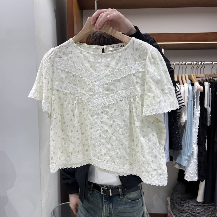 THE CAMEL（此品牌名稱會遭售假投訴，建議淘寶店鋪商品名稱中不要使用）韓國直郵㊣東大門實拍女裝新款休閑襯衫蕾絲衫the came_l 家襯衫/蕾絲衫