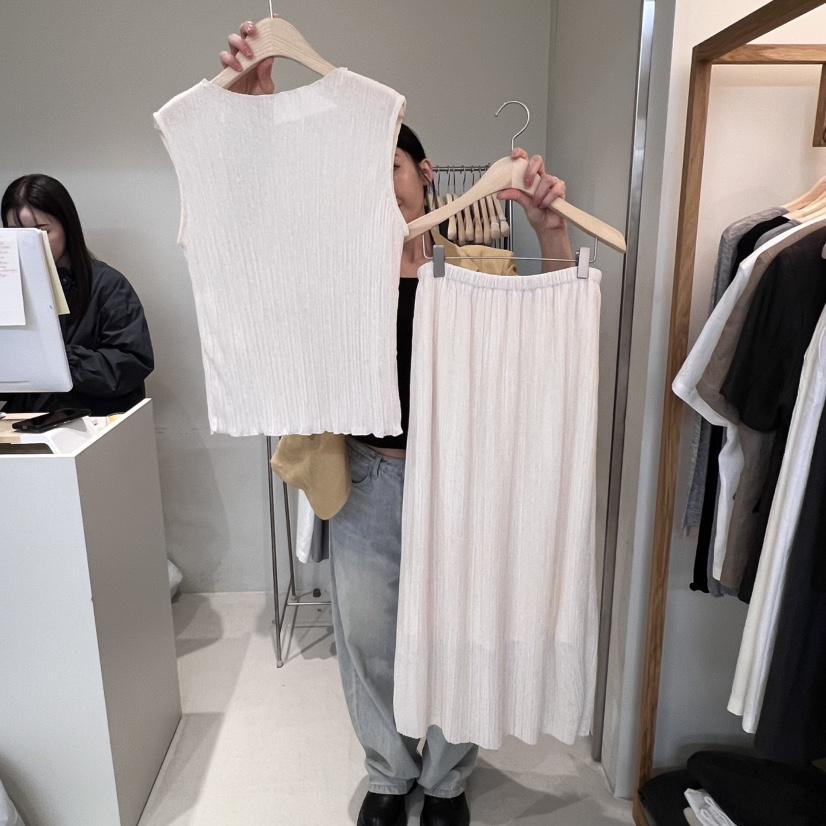 OUTRENE韓國直郵㊣東大門實拍女裝新品人氣時尚熱賣套裝套裝OUTRENE套裝