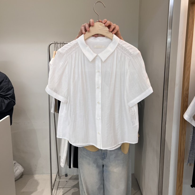 OUTRENE韓國直郵㊣東大門實拍女裝新品休閑熱賣推薦襯衫蕾絲衫OUTRENE襯衫/蕾絲衫