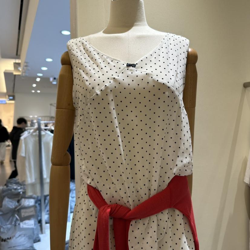 MOREMORE韓國代購女士新品推薦休閑25春夏真品熱賣吊帶背心more more吊帶/背心