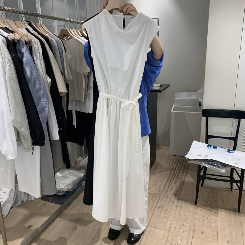 MONIQUE韓國㊣直郵東大門代購女裝新款人氣連衣裙含腰繩喇叭形MONIQUE連衣裙