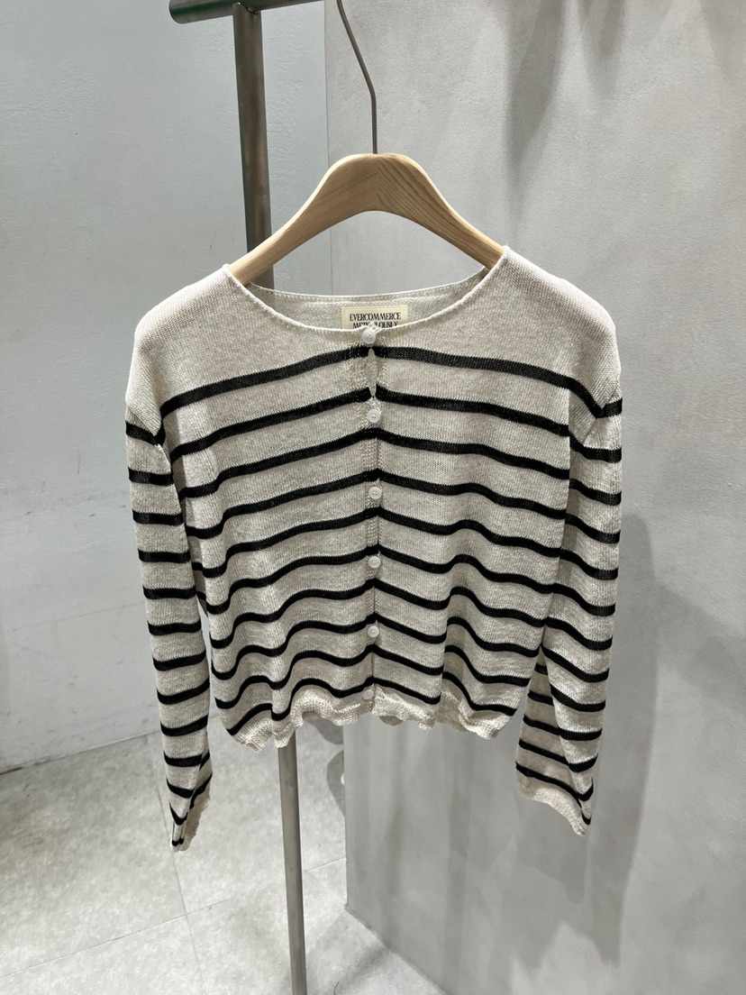EVERCOMMERCE METICULOUSLY DESIGNED直郵韓國代購㊣女裝新品時尚針織衫開衫EVERCOMMERCE METICULOUSLY DESIGNED針織衫
