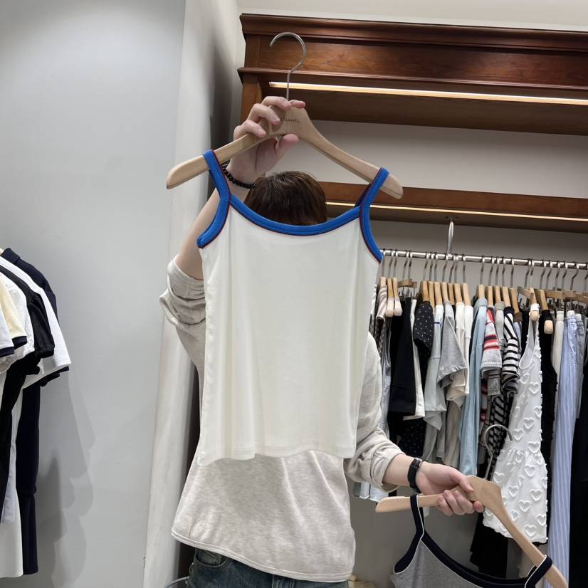 THE CAMEL（此品牌名稱會遭售假投訴，建議淘寶店鋪商品名稱中不要使用）直郵韓國代購㊣女裝新款熱賣吊帶背心the came_l 家吊帶/背心