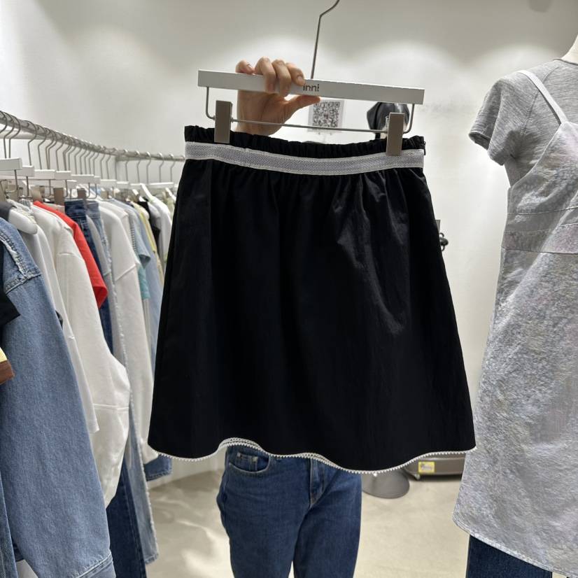 INNI韓國直郵㊣東大門實拍女裝新品休閑人氣熱賣時尚推薦短裙inni短裙