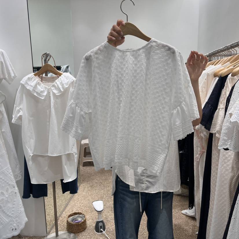 A韓國㊣直郵東大門代購女裝新品時尚25春夏襯衫蕾絲衫荷葉邊A STORE襯衫/蕾絲衫