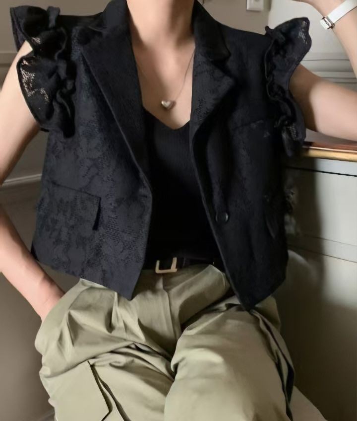 FEMME韓國㊣直郵東大門代購女裝新款推薦時尚人氣休閑夾克蕾絲FEMME夾克