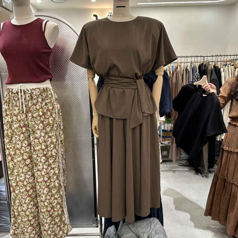 BISHOP直郵韓國代購㊣女裝新款時尚推薦人氣套裝含腰帶兩件套b#/BISHOP套裝