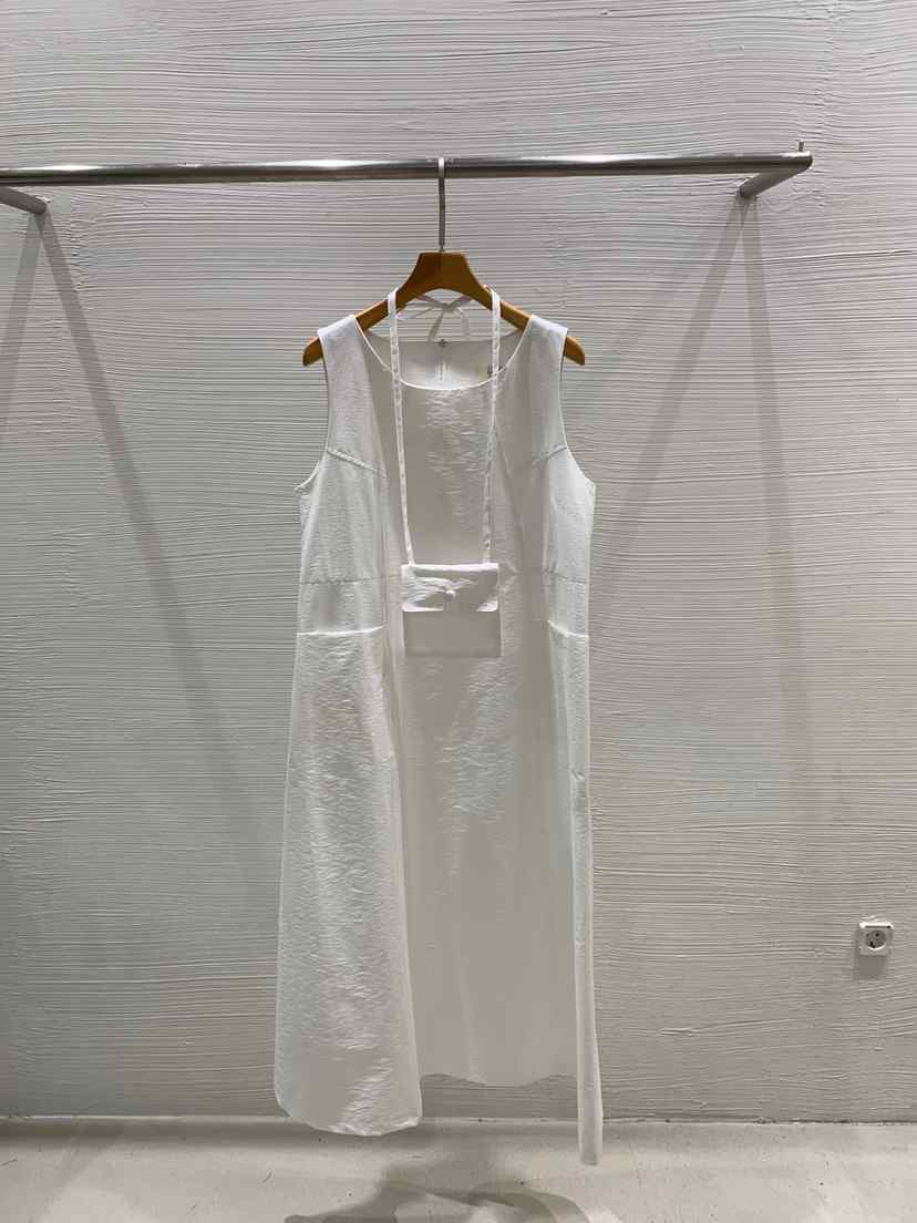 LUCY SALON韓國直郵㊣東大門實拍女裝新品熱賣25春夏連衣裙含包LUCY SALON連衣裙