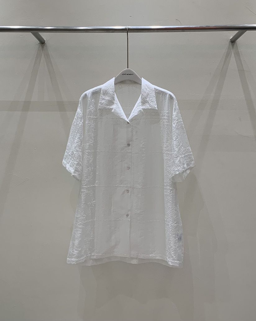 LOVE MOMENT韓國直郵㊣東大門實拍女裝新品熱賣襯衫蕾絲衫刺繡蕾絲LOVE MOMENT襯衫/蕾絲衫