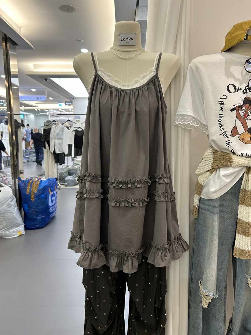 LOOKK直郵韓國代購㊣女裝新品時尚推薦休閑熱賣人氣吊帶背心LOOKK吊帶/背心