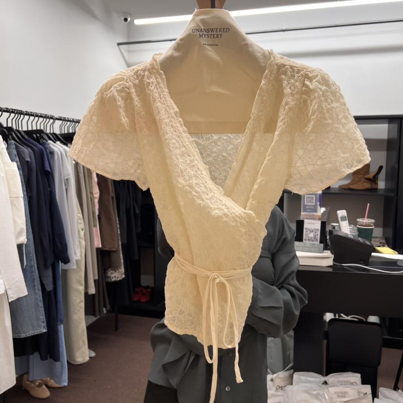 UNANSWERED-MYSTERY韓國直郵㊣東大門實拍女裝新品25春夏襯衫蕾絲衫蕾絲UNANSWERED/MYSTERY襯衫/蕾絲衫