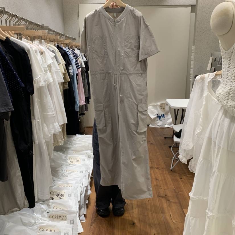 COMELY韓國直郵㊣女裝新品25春夏人氣推薦熱賣休閑時尚連體褲COMELY連體褲