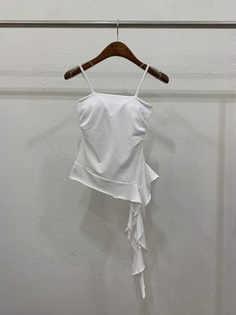BANI BLUSH韓國直郵女裝新款真品推薦職業人氣時尚吊帶背心BANI BLUSH吊帶/背心