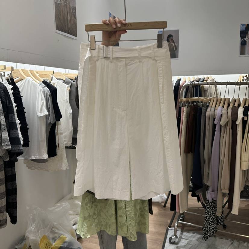FLIPAR韓國直郵㊣東大門實拍女裝新品熱賣人氣時尚短褲含腰帶FLIPAR短褲