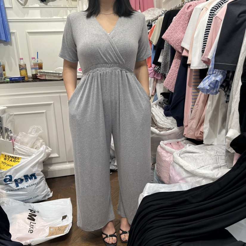 J.RITZY韓國直郵㊣東大門實拍女裝新品休閑25春夏人氣連體褲J.RITZY連體褲