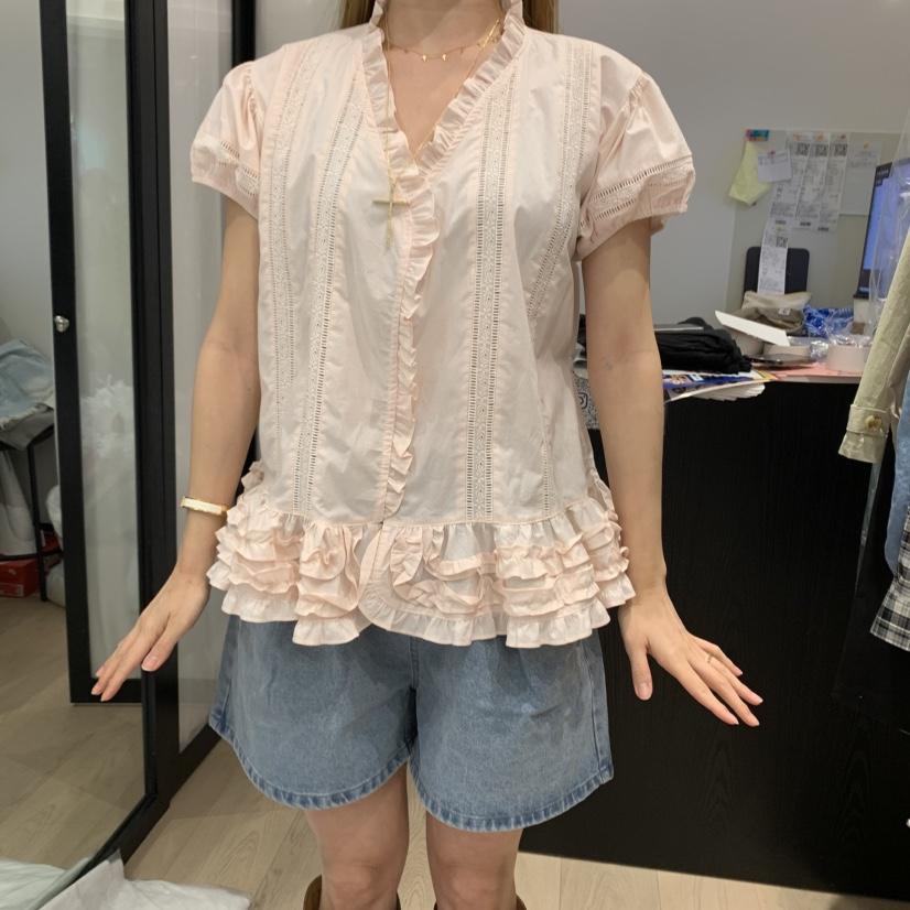 LOVE PULL韓國直郵㊣東大門實拍女裝新款休閑襯衫蕾絲衫荷葉邊LOVE PULL襯衫/蕾絲衫