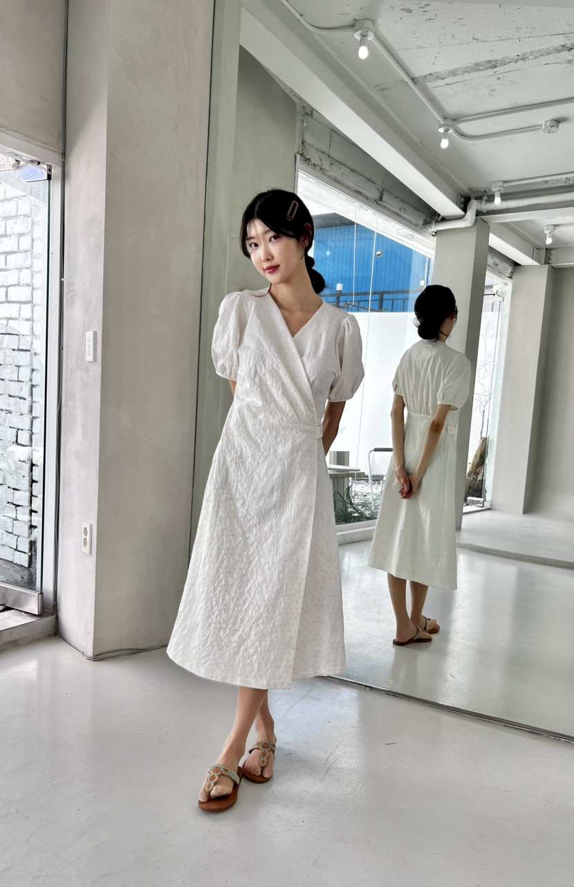 AVEC-OT韓國代購女裝新款25春夏推薦真品休閑時尚人氣連衣裙AVEC-OT連衣裙
