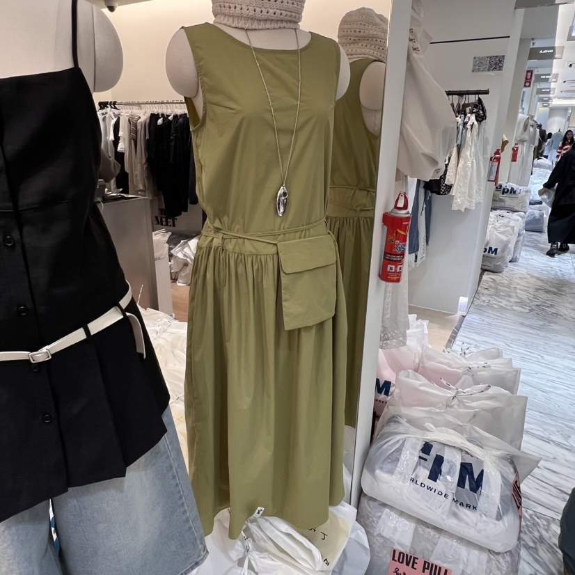MEET ME東大門直郵女裝新品熱賣25春夏時尚人氣連衣裙含小包MEET ME連衣裙