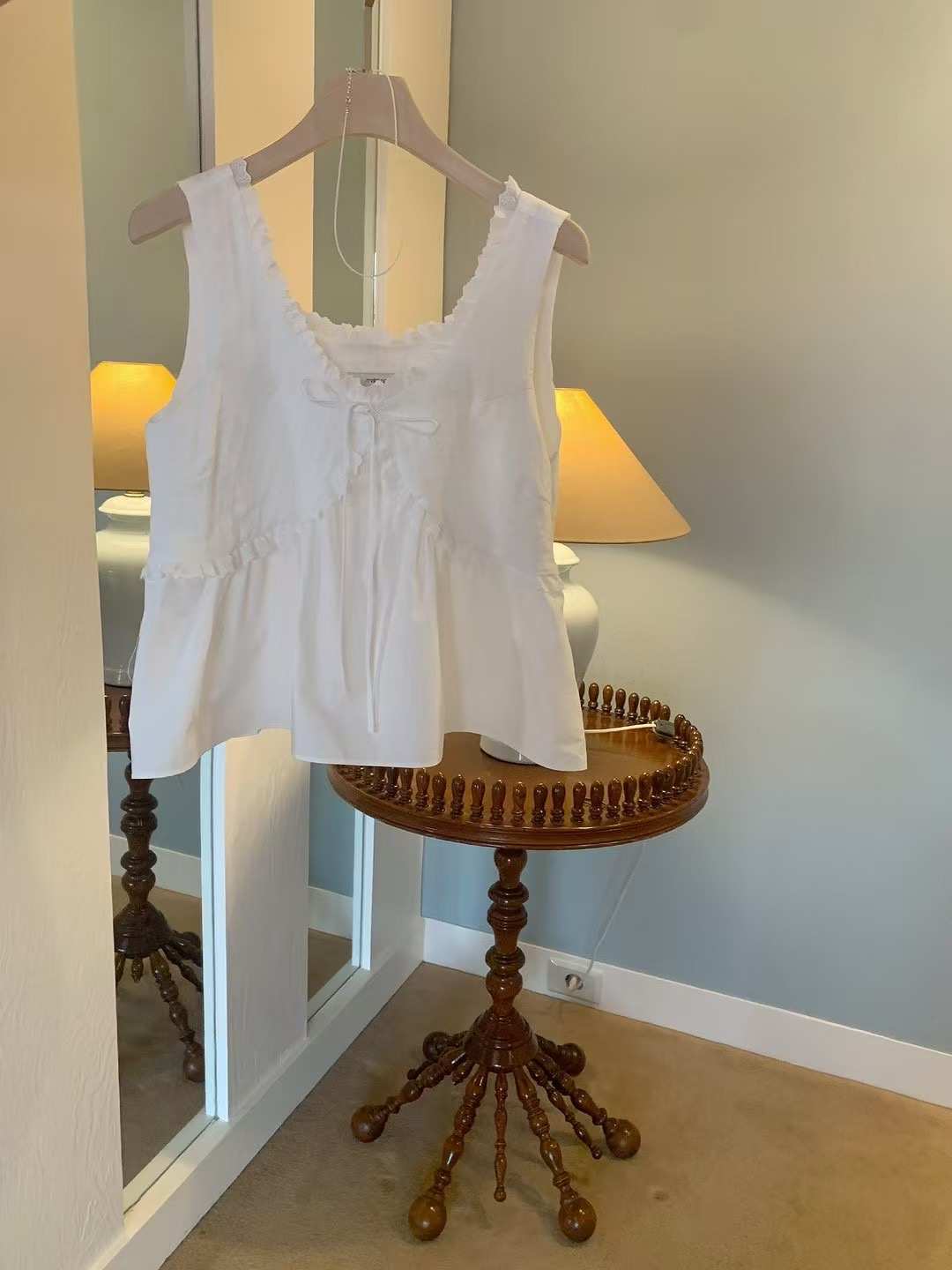 MELLOUNGE-멜라운지-T韓國代購女裝新品25春夏吊帶背心鉤針編織MELLOUNGE-T吊帶/背心