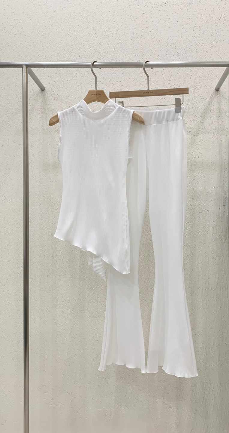 LIGHT AND SALT韓國直郵女士新品休閑25春夏套裝套裝褶皺LIGHT AND SALT套裝