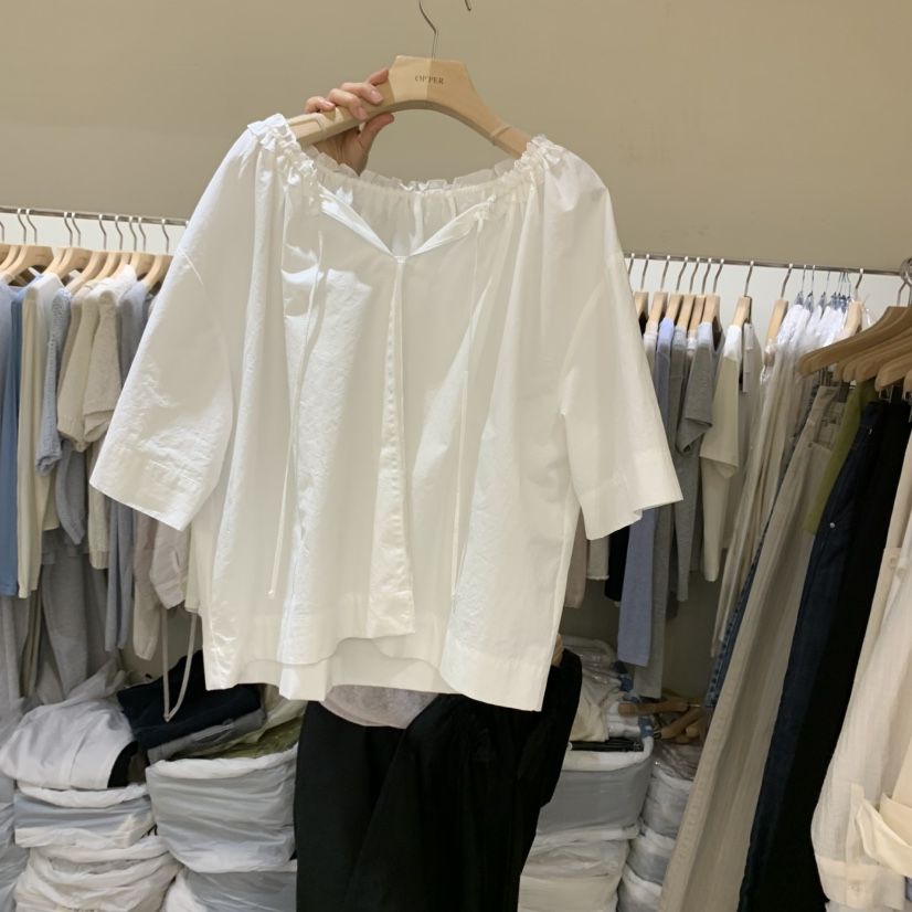 OP PER直郵韓國代購㊣女裝新品25春夏人氣推薦襯衫蕾絲衫V領OPPER-simplebeige襯衫/蕾絲衫