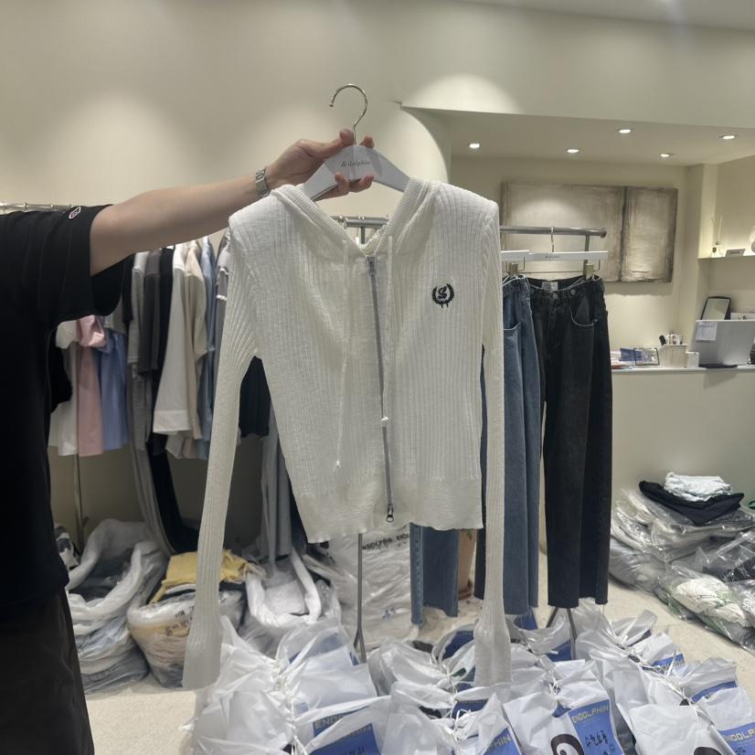 ENDOLPHIN東大門代購女裝新品25春夏時尚人氣針織衫連帽衫刺繡ENDOLPHIN針織衫