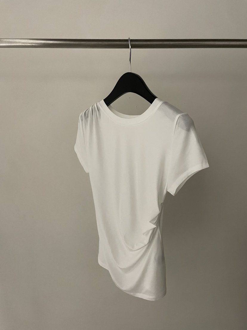 FLAT GARDEN/LA MUETTE/JAMIESTONE韓國直郵㊣女裝新品人氣T恤天絲褶皺FLAT GARDEN/LA MUETTE/JAMIESTONET恤
