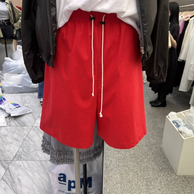 VELVET UNDERGROUND韓國直郵女裝新款真品推薦熱賣職業短褲VELVET UNDERGROUND短褲